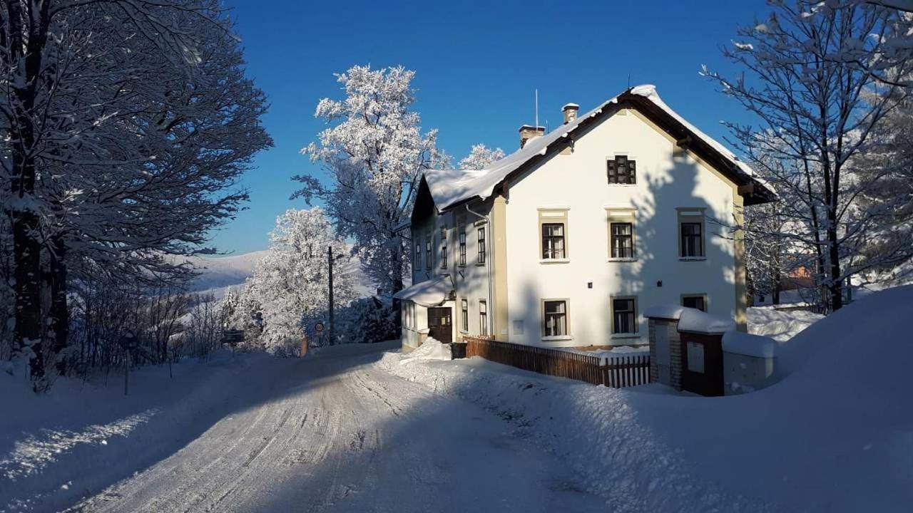 Aparthotel Stará Škola Hedeč Králíky Exteriér fotografie