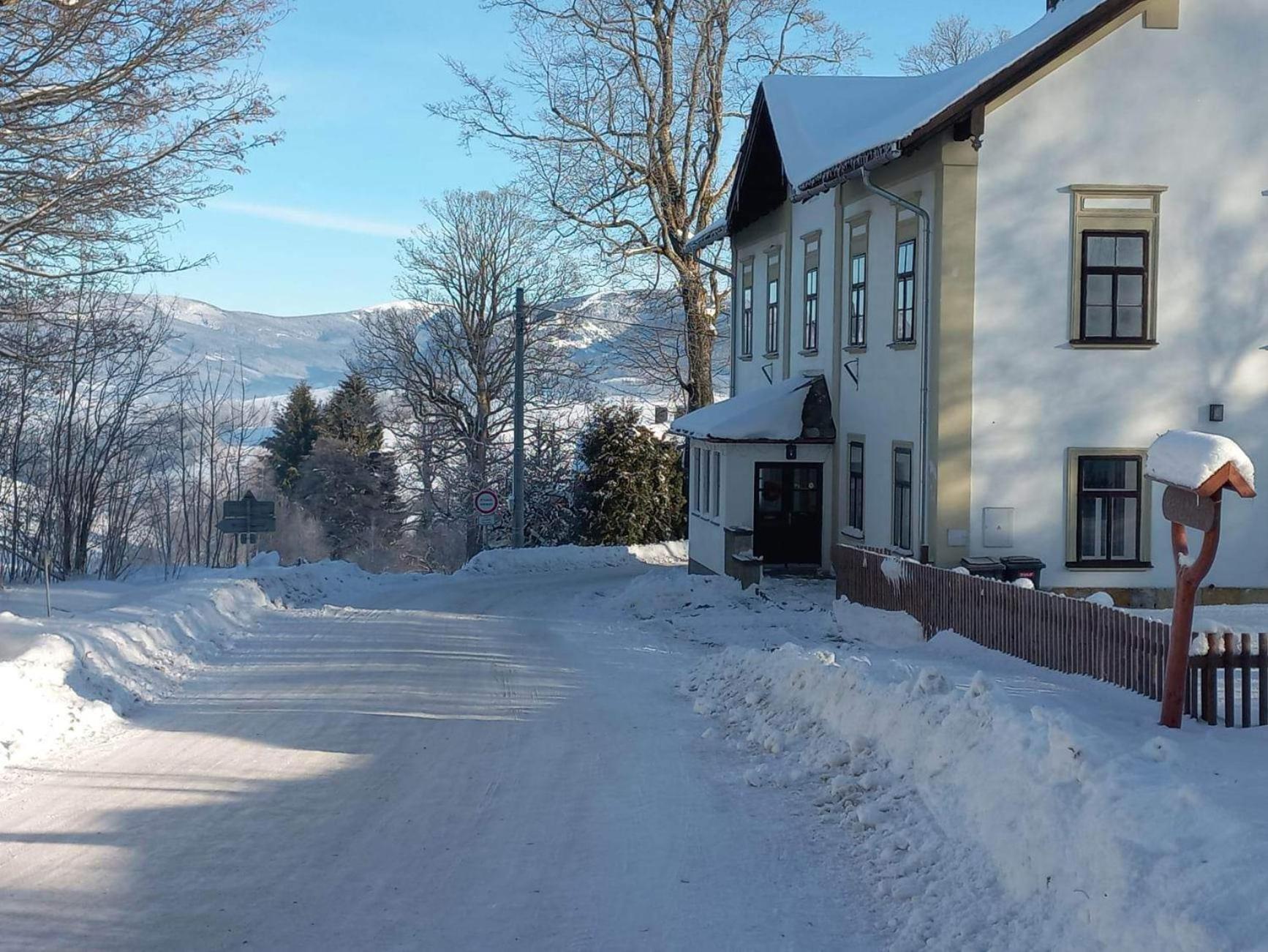 Aparthotel Stará Škola Hedeč Králíky Exteriér fotografie