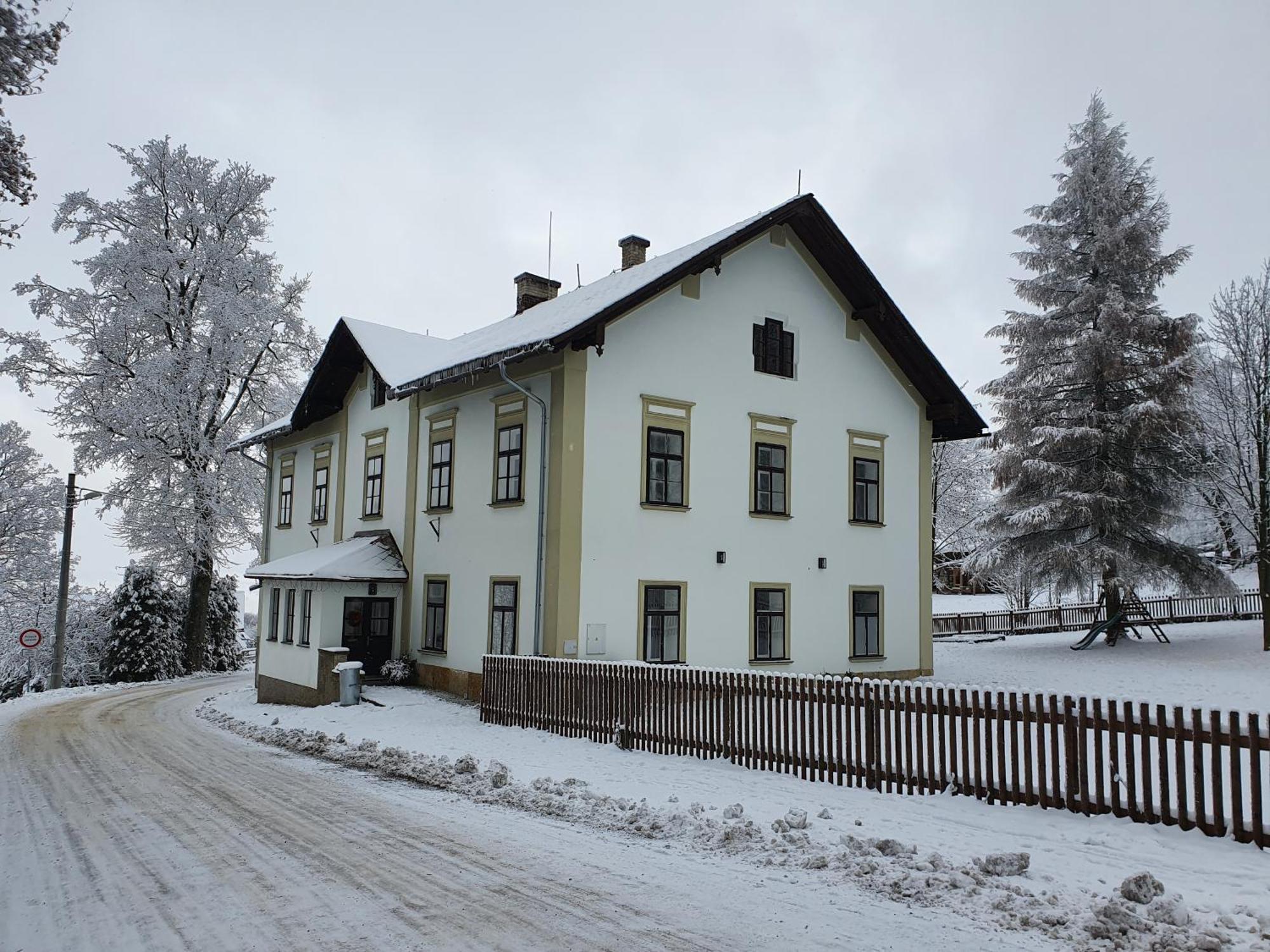 Aparthotel Stará Škola Hedeč Králíky Exteriér fotografie